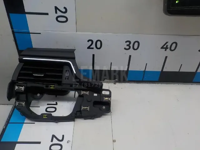 Дефлектор воздушный для  Audi A3 [8V] 2013-2020