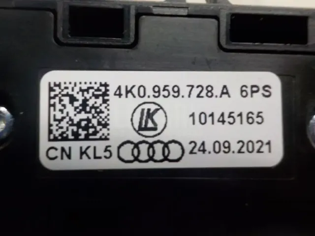 Кнопка люка для  BMW 5-serie G30/G31/F90 2017-2023