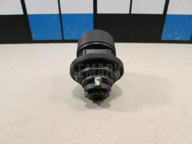 Отбойник крышки багажника для  Chevrolet Suburban 2006-2014