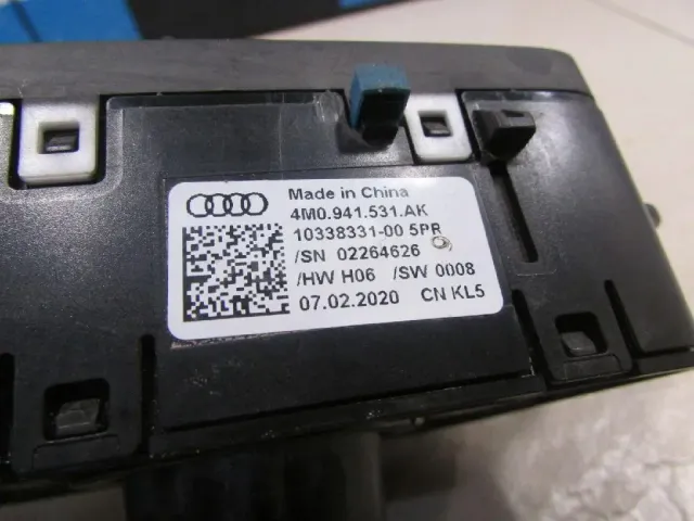Блок кнопок для  Audi TT(8N) 1998-2006
