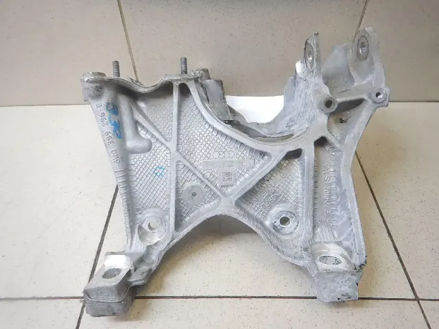 Кронштейн передней балки для  Audi TT(8N) 1998-2006