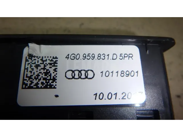 Кнопка закрывания багажника для  Audi Q3 (F3N) Sportback 2019