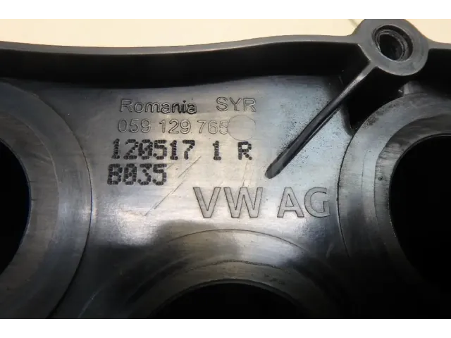 Коллектор впускной для  Audi A4 [B5] 1994-2001