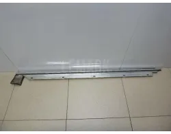 Молдинг задней левой двери