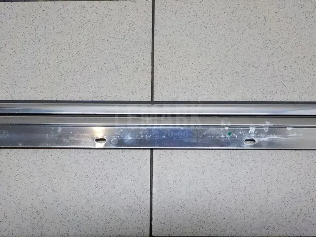 Накладка стекла переднего правого для  BMW 4-serie F32/F33/F82 2012-2020