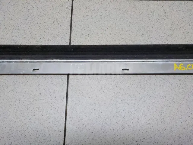 Накладка стекла переднего правого для  BMW 4-serie F32/F33/F82 2012-2020