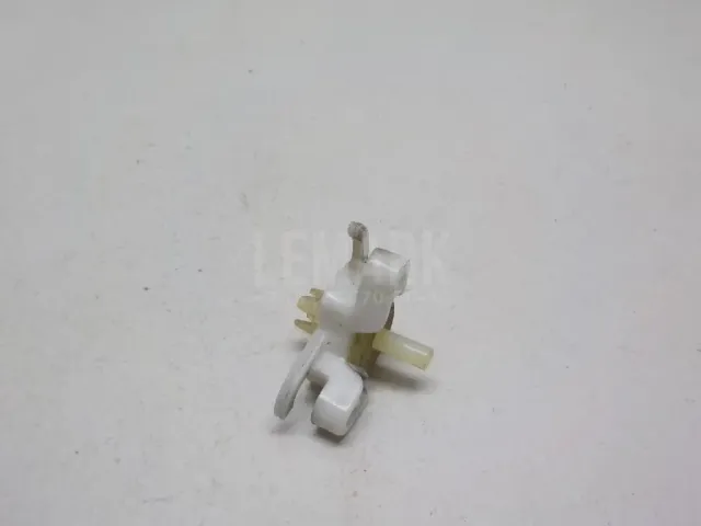Кронштейн (сопут. товар) для  Audi A4 [B6] 2000-2004
