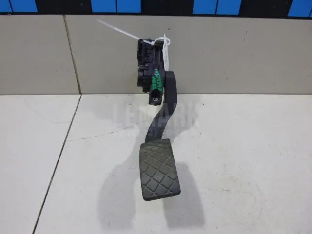 Педаль газа