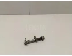 Болт развала задних колес