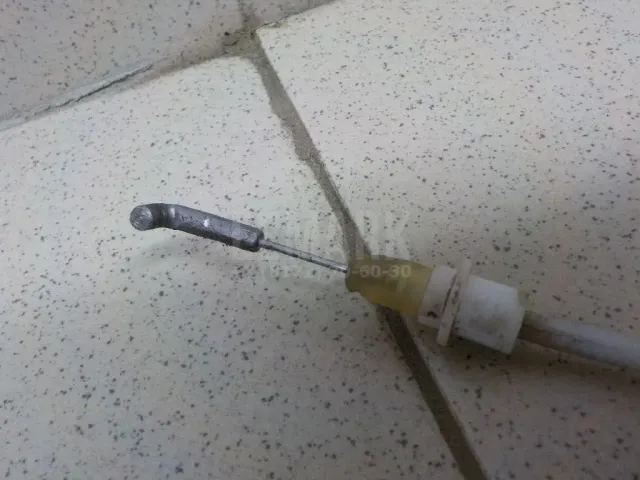 Трос открывания задней двери