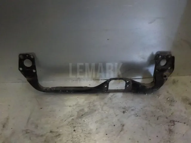 Балка подрадиаторная для  BMW X5 G05 2018