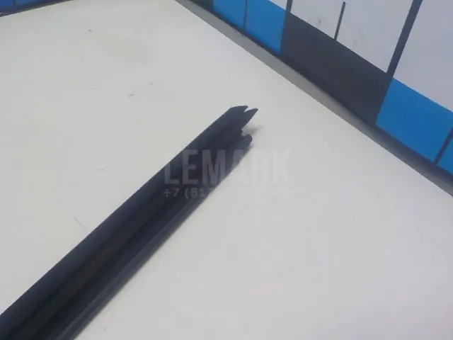 Уплотнитель двери