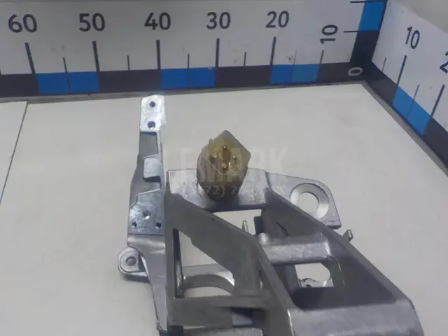 Кронштейн (сопут. товар)