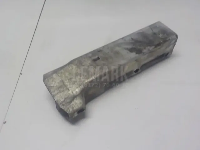 Кронштейн усилителя заднего бампера правый для  Audi A4 [B6] 2000-2004