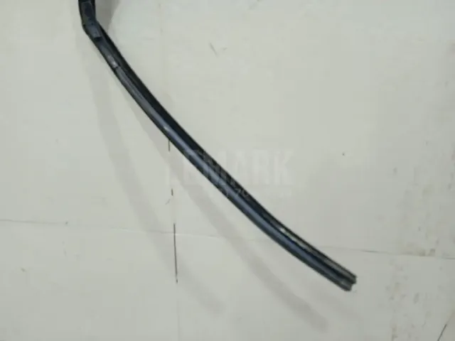 Уплотнитель стекла двери для  Fiat Stilo 2002-2010