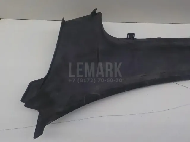 Кожух замка капота для  Dodge Intrepid 1998-2004
