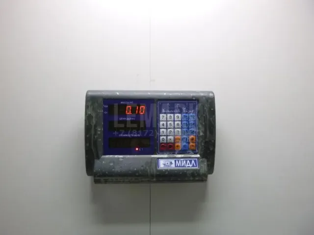 Вставка замка багажника