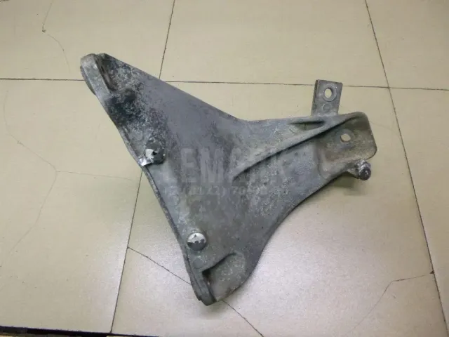 Кронштейн двигателя правый для  Ford Fiesta 2008-2019