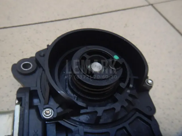 Механизм замка двери для  Chevrolet Spark 2010-2015