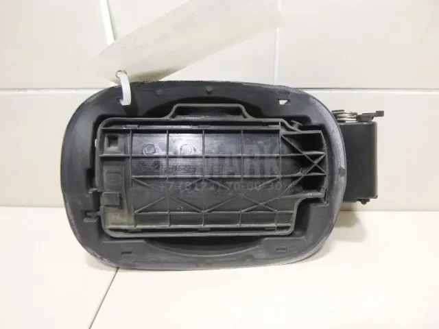 Ниша лючка бензобака для  Audi A8 [4D] 1994-1998