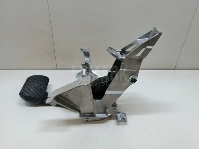 Педаль тормоза для  Chrysler Pacifica 2003-2008