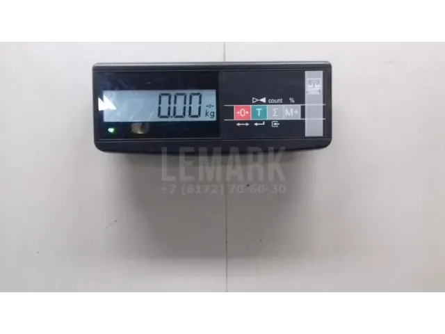 Эмблема на крышку багажника