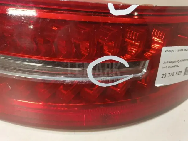 Фонарь задний наружный правый для  Audi Q7 [4L] 2005-2015