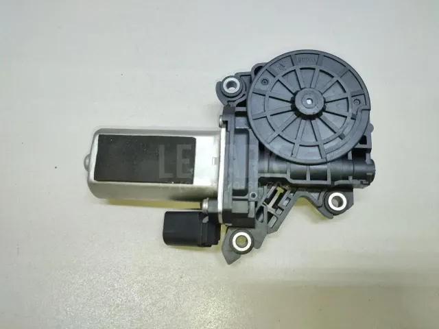 Механизм замка двери для  Chevrolet Spark 2010-2015
