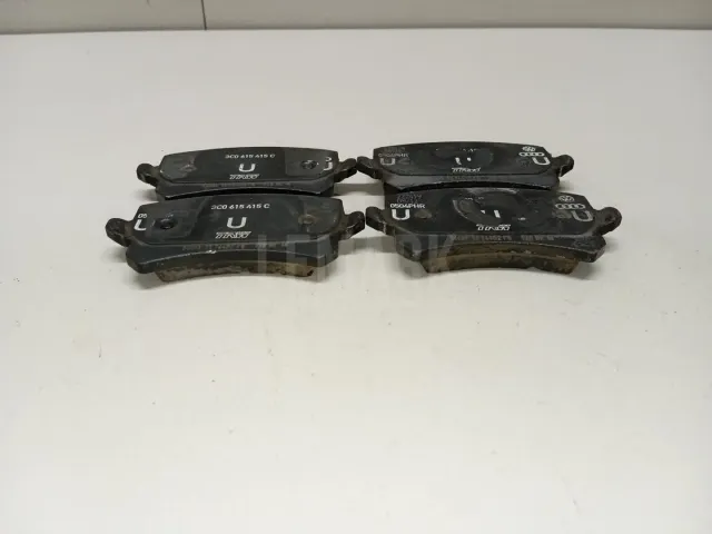 Колодки тормозные задние дисковые к-кт для  Audi A3 [8PA] Sportback 2004-2013