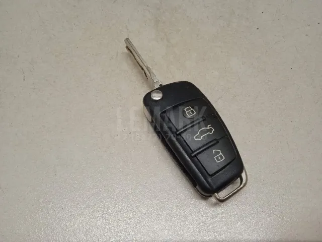 Ключ зажигания