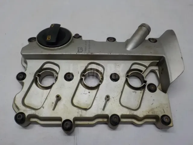 Крышка головки блока (клапанная) для  Audi A3 (8L1) 1996-2003