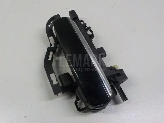 Ручка двери задней наружная левая для  Audi Q3 (8U) 2012-2018