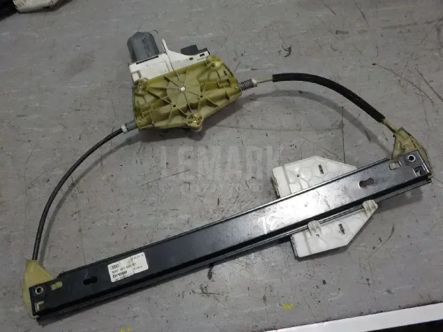 Стеклоподъемник электр. задний левый