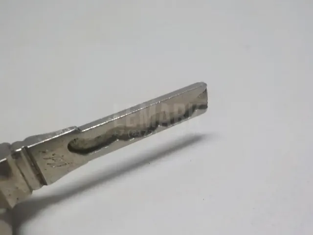 Ключ зажигания