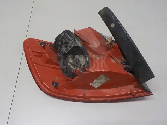 Фонарь задний наружный правый для  Audi TT(8N) 1998-2006