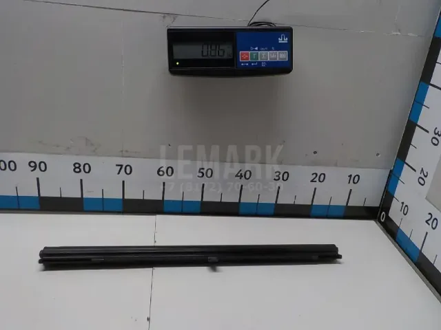 Шторка солнцезащитная
