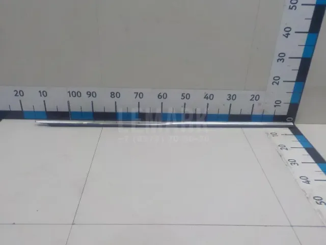 Накладка стекла переднего правого