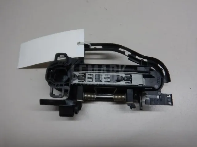 Ручка двери задней наружная правая для  Ford Kuga 2008-2012