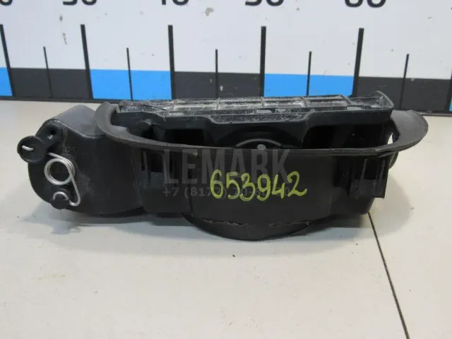 Ниша лючка бензобака для  Ford Fiesta 2008-2019