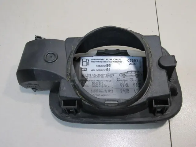 Ниша лючка бензобака для  Ford Fiesta 2008-2019