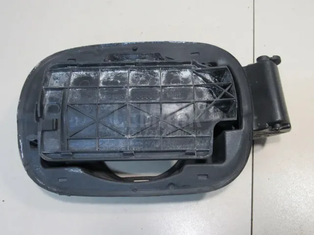 Ниша лючка бензобака для  Ford Fiesta 2008-2019