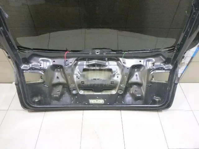 Дверь багажника со стеклом для  Ford Focus I 1998-2005