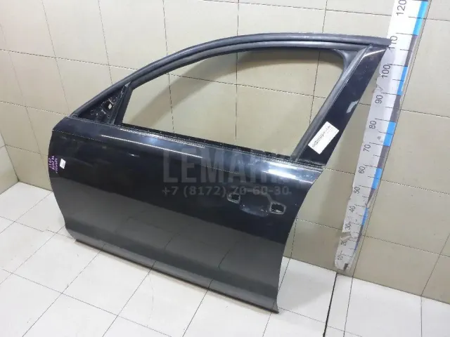 Дверь передняя левая для  Ford America Escape II 2007-2012