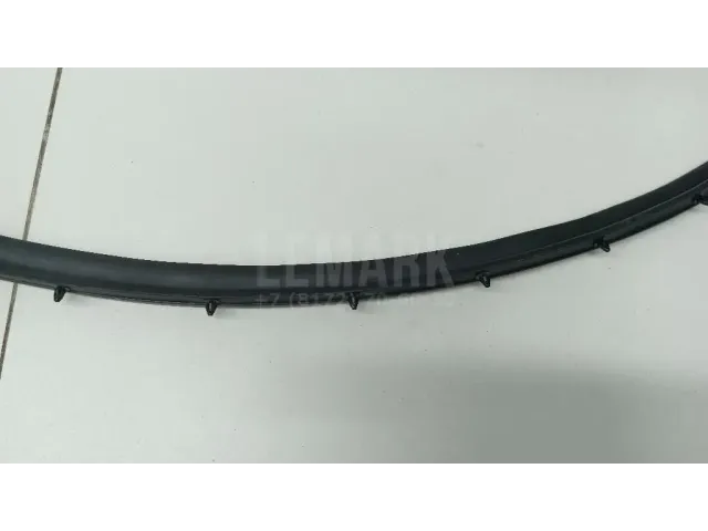 Уплотнитель двери для  Haval H7 2024