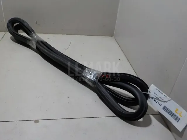 Уплотнитель двери для  Astra HD 8 2005-2011