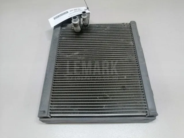 Испаритель кондиционера для  GM Pontiac Vibe 2002-2007