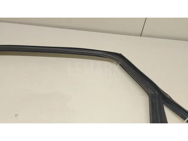 Уплотнитель стекла двери для  Chery Bonus (A13) 2011-2014