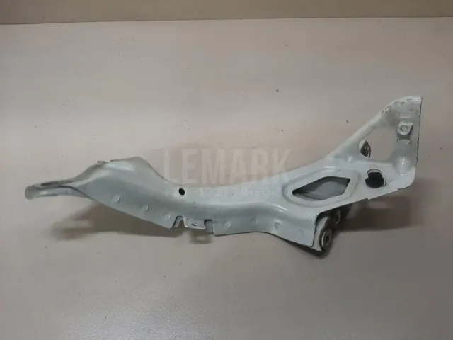 Кронштейн крепления крыла для  Ford Ranger 2006-2012