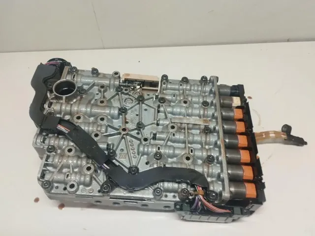 Блок клапанов для  Chevrolet Evanda 2004-2006