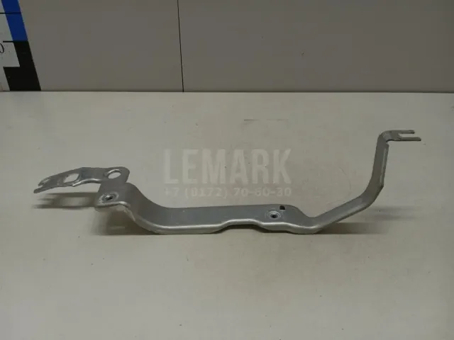 Кронштейн крепления крыла для  GM Pontiac Vibe 2002-2007